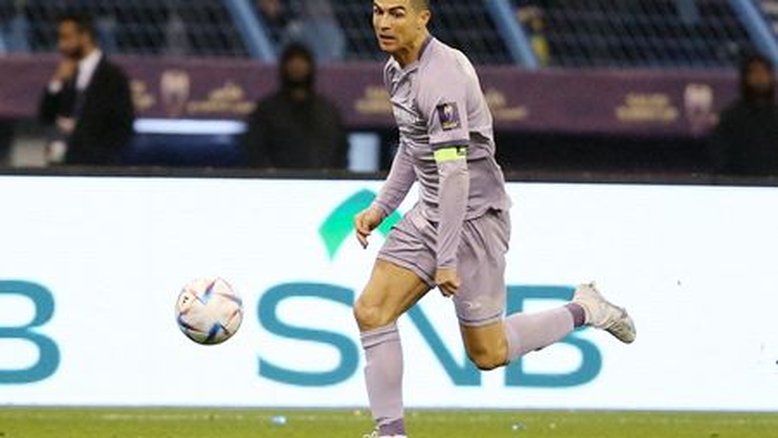 Cristiano Ronaldo é ofuscado pelo companheiro Talisca no Al-Nassr