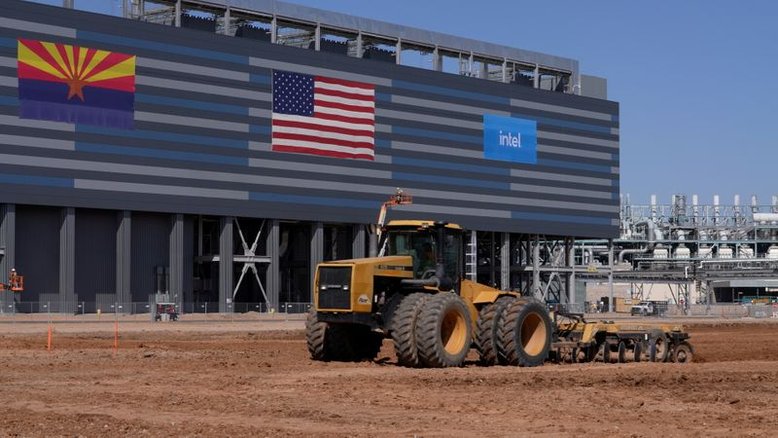 Intel inicia construção de fábricas nos EUA em meio a escassez global de chips