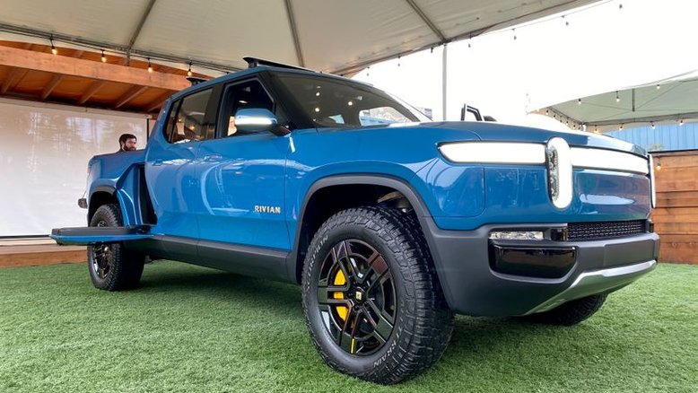 IPO da Rivian sai acima da faixa, movimenta mais de US$10 bi
