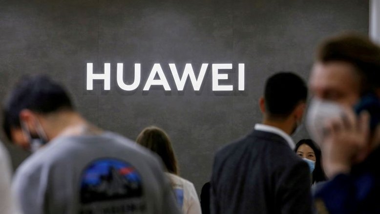 Fundador da Huawei pede esforço em software para combater sanções dos EUA