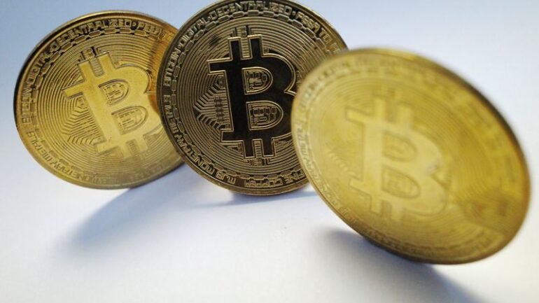 Mercado Bitcoin demite funcionários, cita cenário global