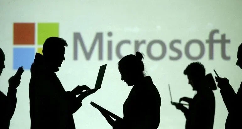 Microsoft cita impacto do câmbio e corta previsão de lucro