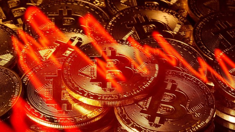 Bitcoin cai após banco de criptomoedas Celsius Network congelar saques