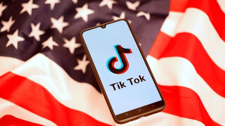 TikTok vai reprimir publicações políticas pagas de influenciadores antes das eleições nos EUA