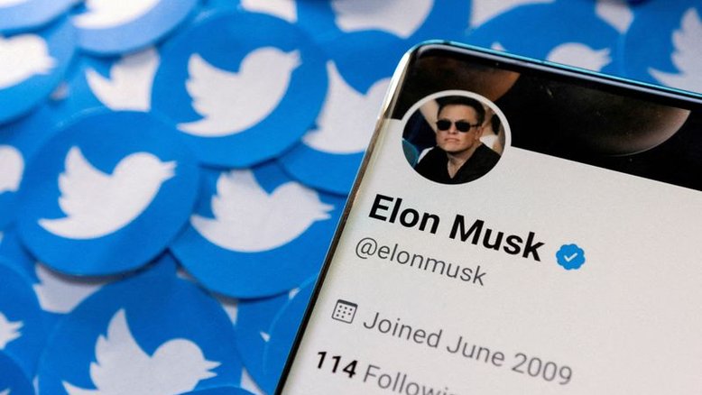 Musk assume Twitter com demissões no alto escalão e diz que 'pássaro foi libertado'