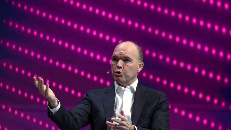 Presidente-executivo da Vodafone deixará cargo após gestão frustrante para acionistas