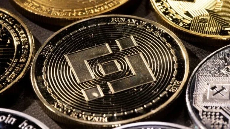 Binance tem retiradas de US$1,9 bi em 24 horas, diz Nansen