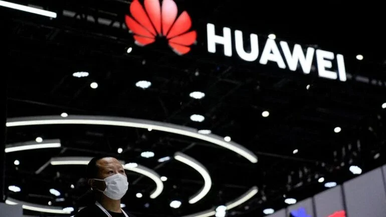 Huawei recolhe mais royalties de patentes do que paga pelo 2º ano consecutivo