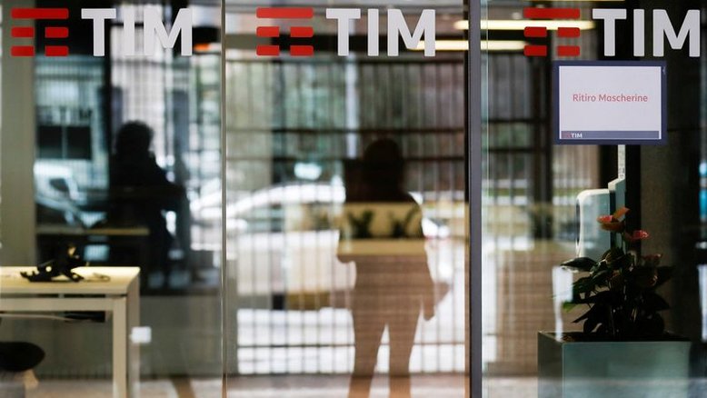 Telecom Italia recusa termos de oferta da KKR