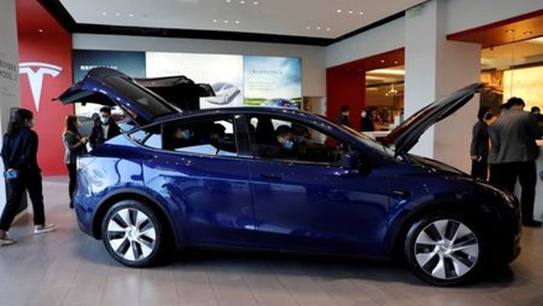 Vendas de carros elétricos somam quase 80% dos veículos licenciados na Noruega