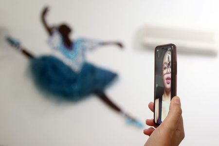 Venda de smartphones no Brasil deve ter outro ano "desafiador", prevê IDC