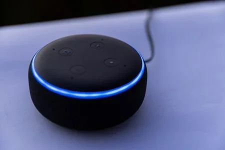 Alexa, da Amazon, fica fora do ar para milhares de usuários, diz Downdetector