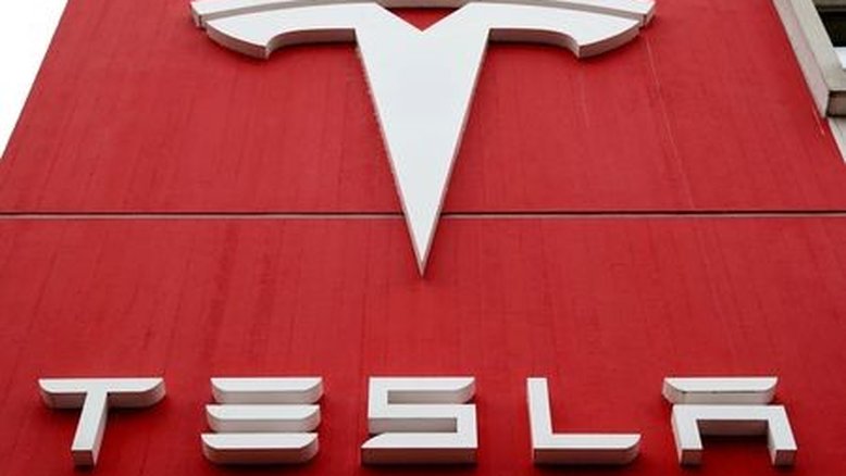 Tesla registra entregas recordes no quarto trimestre após pressão para vender o Modelo 3