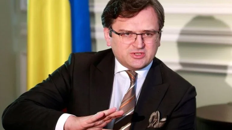 Ucrânia diz que Ocidente deve agir já para impedir nova ofensiva militar da Rússia