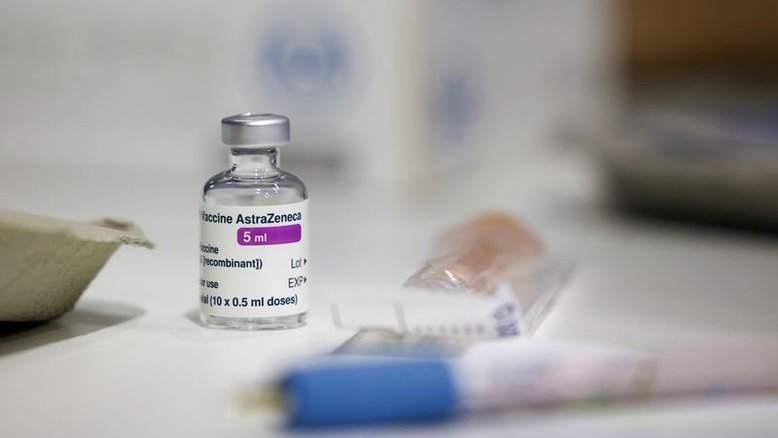 Agência britânica cita mais 41 relatos de coágulos após vacina da AstraZeneca