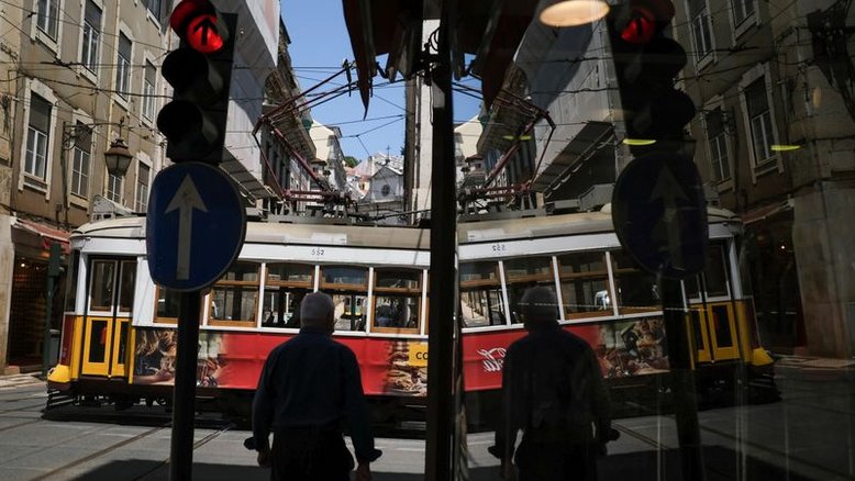 Portugal volta a receber turistas brasileiros