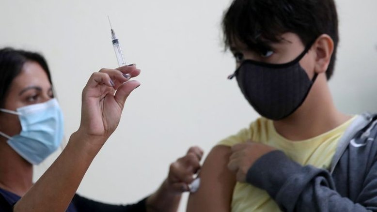 Estados podem ir a Justiça para garantir vacinação de adolescentes
