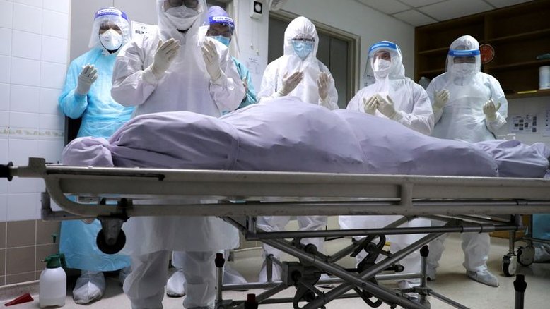Mortes por Covid-19 superam 5 milhões, enquanto variante Delta se espalha