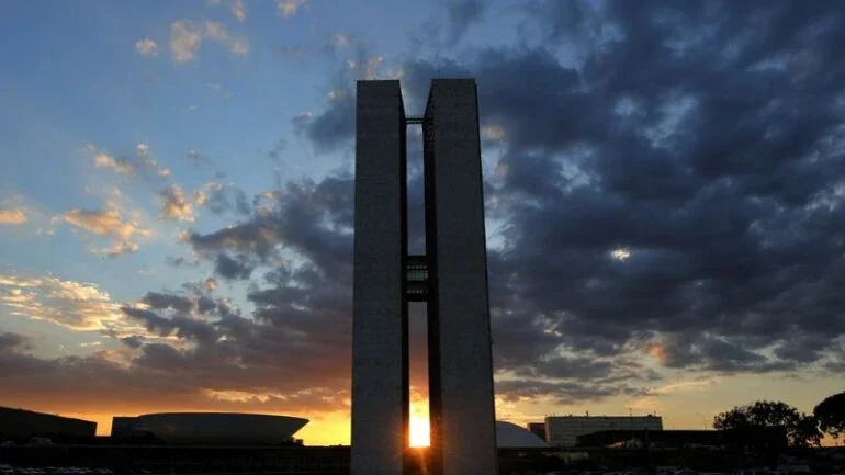 CCJ da Câmara aprova desoneração da folha de pagamento