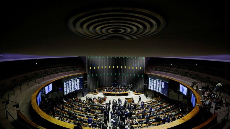 Câmara chancela indicação de senador Anastasia para o TCU