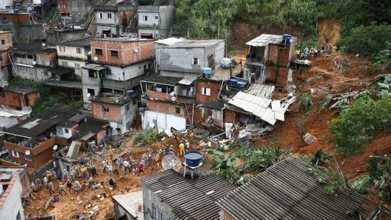 Número de mortos pelas chuvas em SP sobe para 27