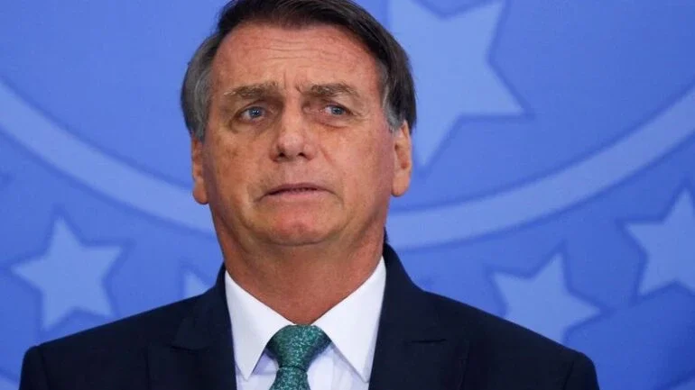 PF aponta crime de Bolsonaro em vazamento de conteúdo de inquérito sigiloso