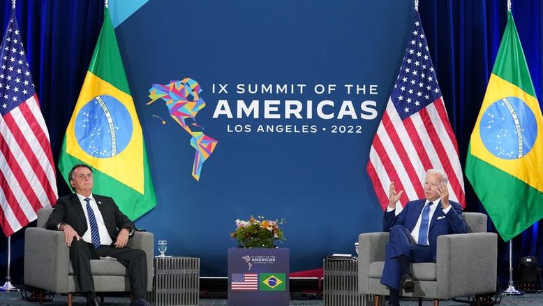 Em bilateral com Biden, Bolsonaro repete discurso sobre eleições auditáveis e defende soberania na Amazônia