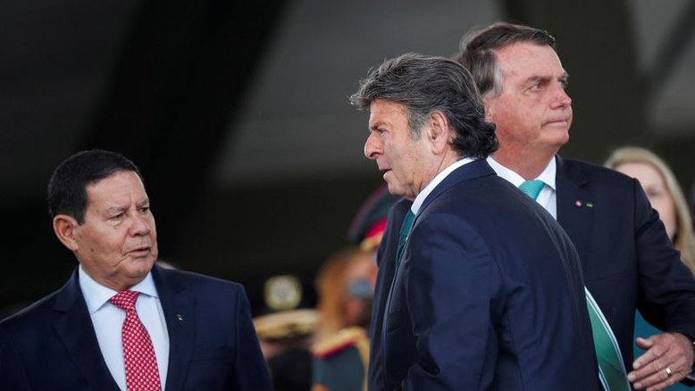 Cúpula do Judiciário terá novos encontros com militares em meio a ataques de Bolsonaro sobre eleições