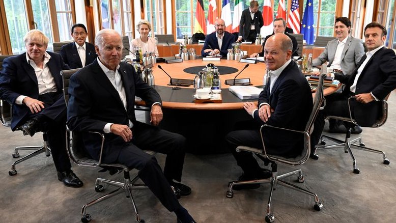 G7 concorda em avaliar teto para preço do petróleo russo, diz comunicado