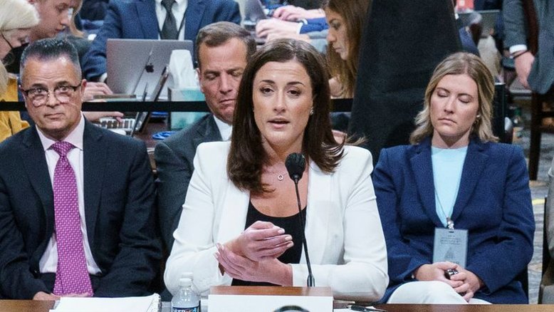 Trump queria se juntar ao ataque de 6 de janeiro ao Capitólio; tentou agarrar o volante da limusine