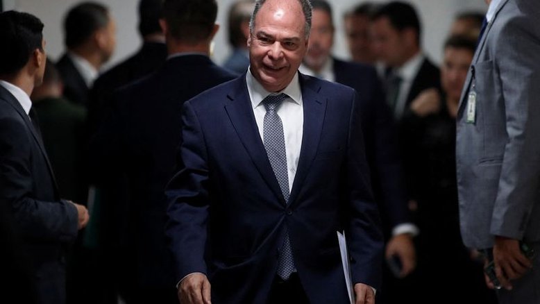 Bezerra adia coletiva de novo e apresentação de relatório da PEC fica para manhã de quarta-feira