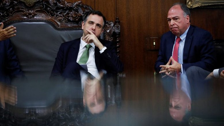 PEC reconhece estado de emergência para criar voucher dos caminhoneiros