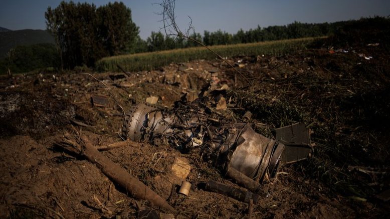 Oito pessoas morrem em queda de avião de carga da Ucrânia no norte da Grécia