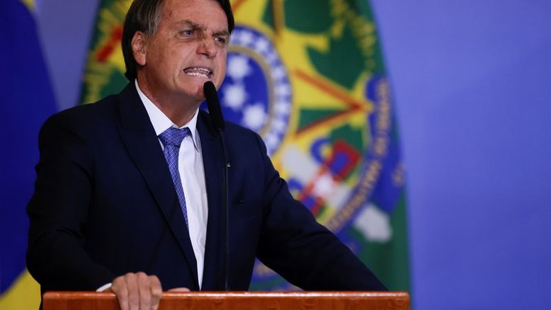 Defesa de Bolsonaro pede arquivamento de ação da oposição feita no TSE