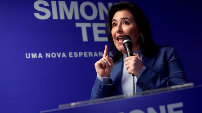 Tebet diz que é contra o aborto e que Brasil "não está maduro" para discutir o tema