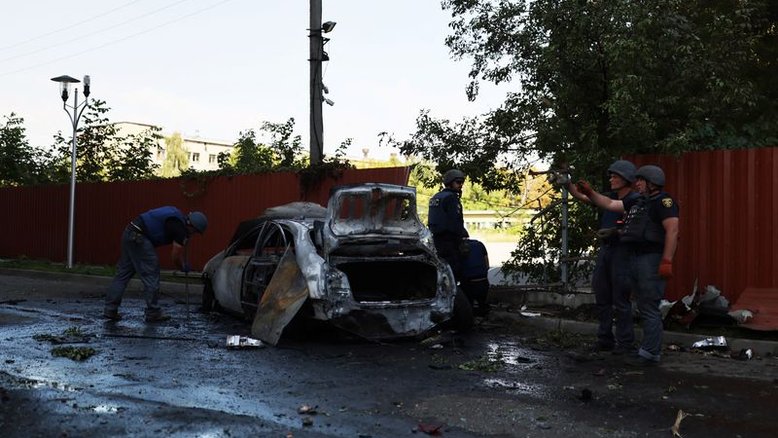 Rússia intensifica ataque no leste da Ucrânia; Kiev pede veto a russos