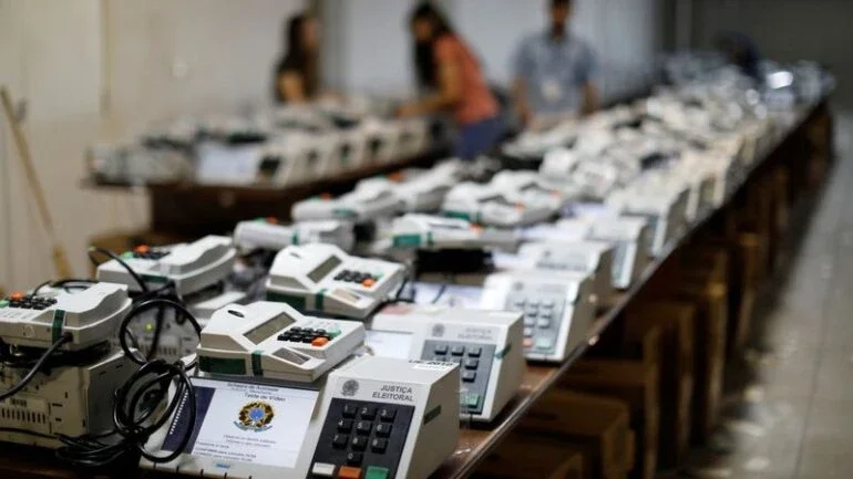 Candidatas mulheres possuem metade dos bens declarados por homens, apontam dados do TSE