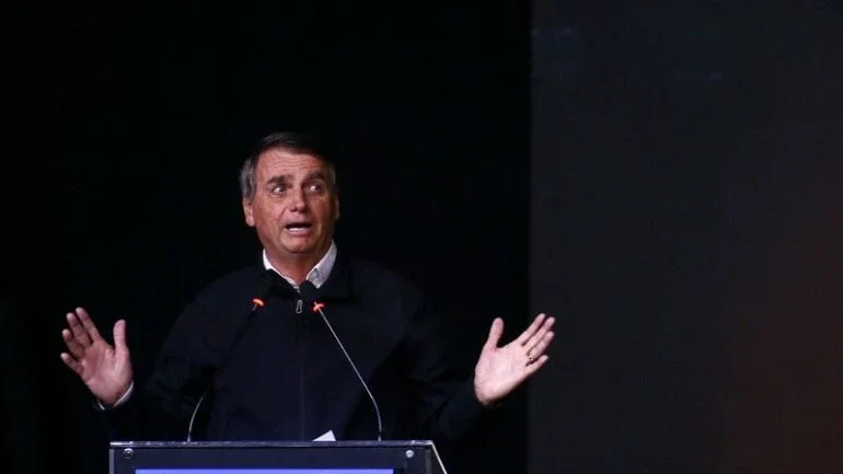 Bolsonaro recebe apoio da mais poderosa confederação do agro e critica possível aumento de terras indígenas