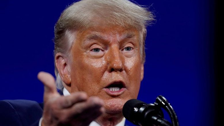FBI retirou documentos ultrassecretos da residência de Trump, diz Departamento de Justiça