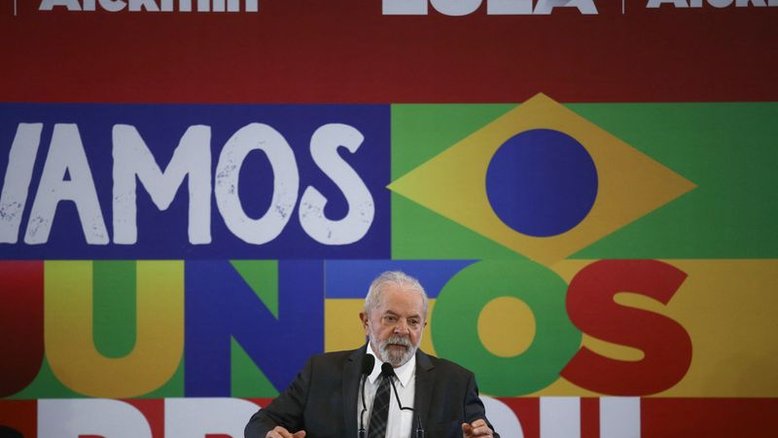 Lula promete ação contra desmatamento, mas espera ajuda internacional