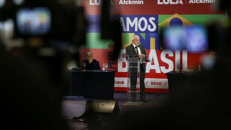 Lula: "Defendo a alternância de poder também para a Venezuela"