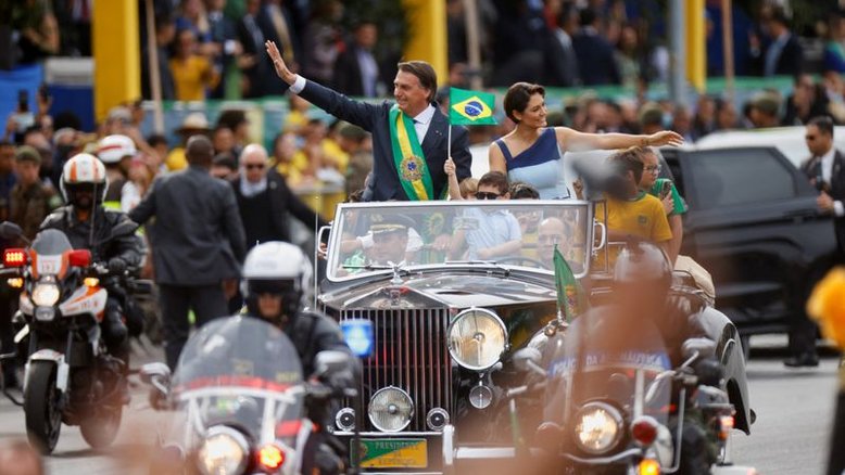 TSE mantém decisão que proíbe Bolsonaro de usar imagens do 7 de Setembro na campanha