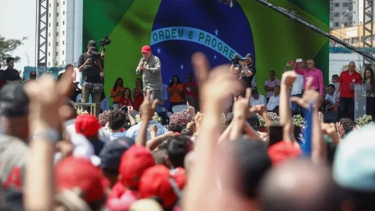 Lula tenta arrancada final nas duas últimas semanas de campanha para vencer no 1º turno