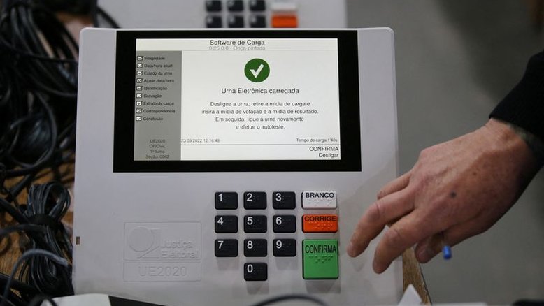 Coisa de milhão para cima: Datafolha quebra recorde, para afundar Datapovo