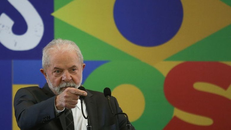 "Fome não pode esperar", diz Lula, que volta a criticar teto de gastos