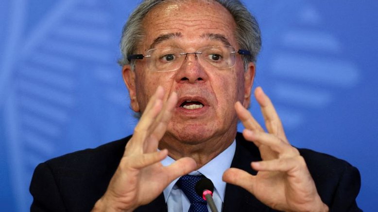 Guedes diz que desindexar salário mínimo está na pauta, mas nega correção menor que inflação