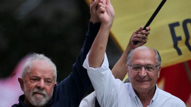 Alckmin usa redes para defender programa econômico de Lula