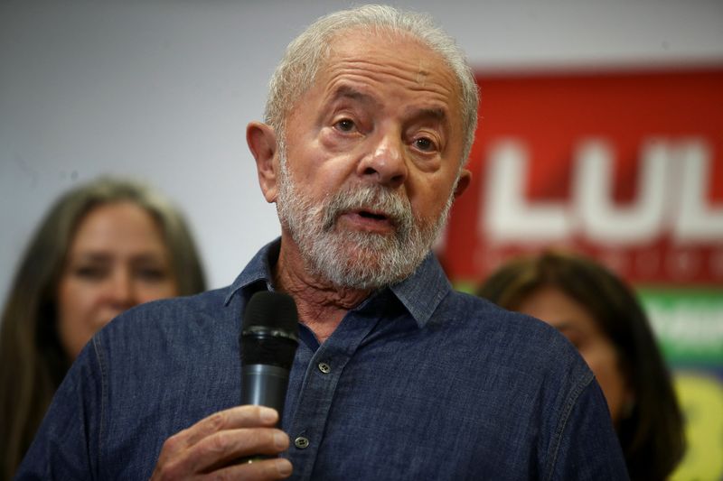 CORREÇÃO-Lula lidera em MG com 45% a 40% contra Bolsonaro, diz Genial/Quaest