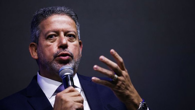 Sem citar Lula, Lira parabeniza presidente eleito e diz que resultado não deve ser contestado