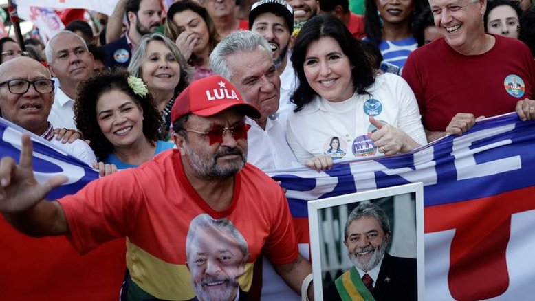 Dino, Padilha, Haddad e Tebet são cotados para ministério de Lula